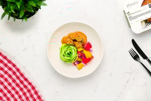 Vegan Sausage & Creamy Rose Sauce