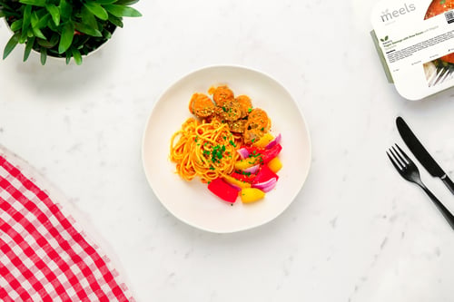 Vegan Sausage & Creamy Rose Sauce