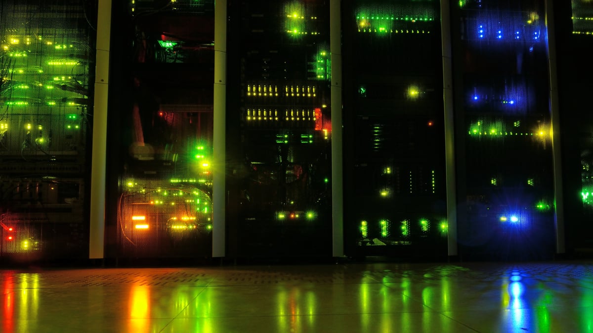 Soluna and Applied Digital Form Joint Venture for 50 MW AI Data Center in the US