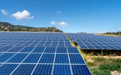 Utah Solar 1 Locks In 30-Year LADWP Supply Deal and Five-Bank Construction Debt as 300 MW Millard County Project Moves to Build Phase