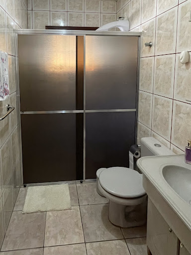 Casa no Goiás com 3 dormitórios e amplo pátio - Foto 17