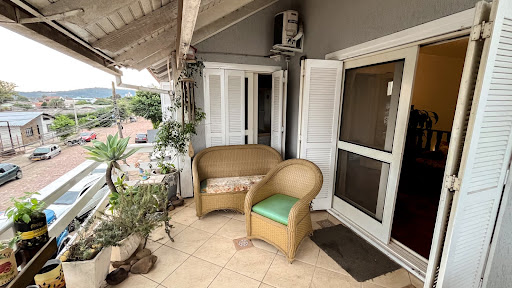 Casa no Centro com 5 dormitórios e Suíte