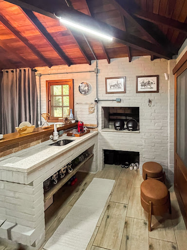 Chácara no Country com 2 dormitórios, suíte, piscina e sauna - Foto 12