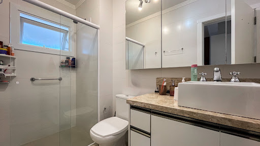 Apartamento no Centro com 2 suítes e sacada ampla - Foto 10