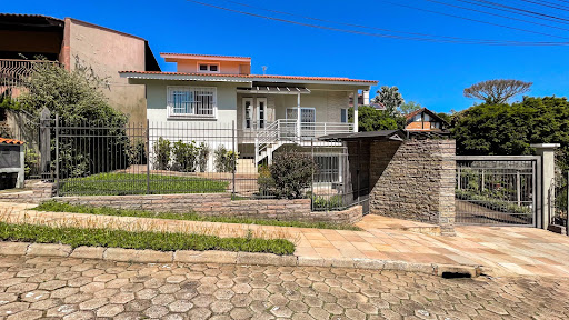 Casa no Higienópolis com 3 dormitórios e amplo pátio
