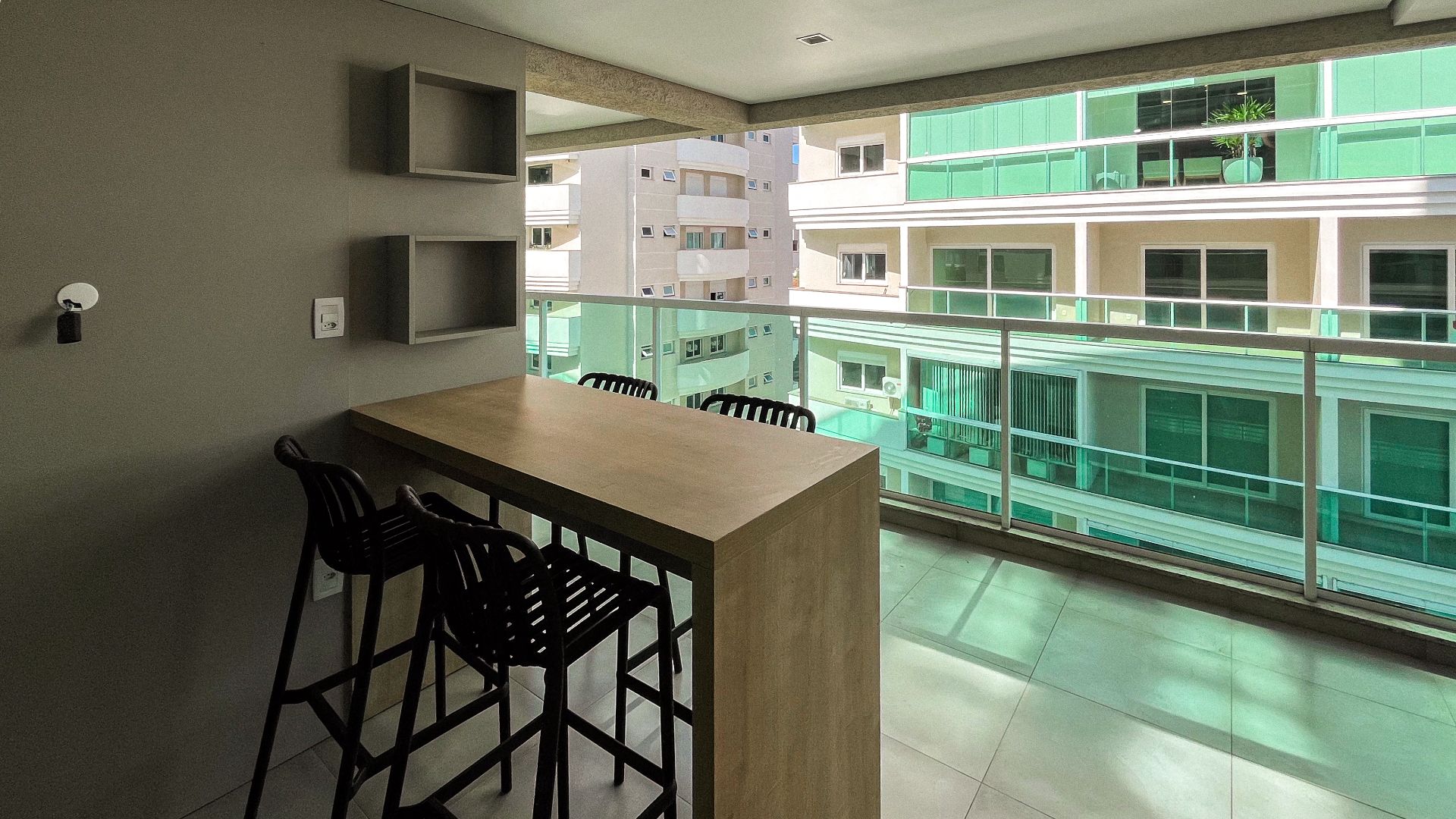 Apartamento no München Open Mall com 3 dormitórios