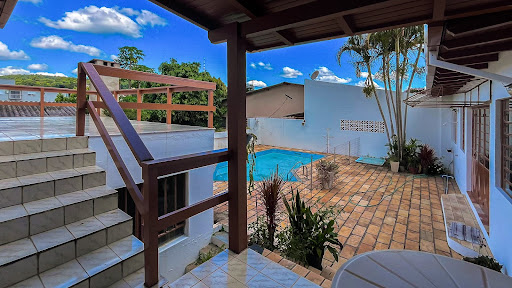 Casa de esquina no Centro com 3 dormitórios e piscina - Foto 5