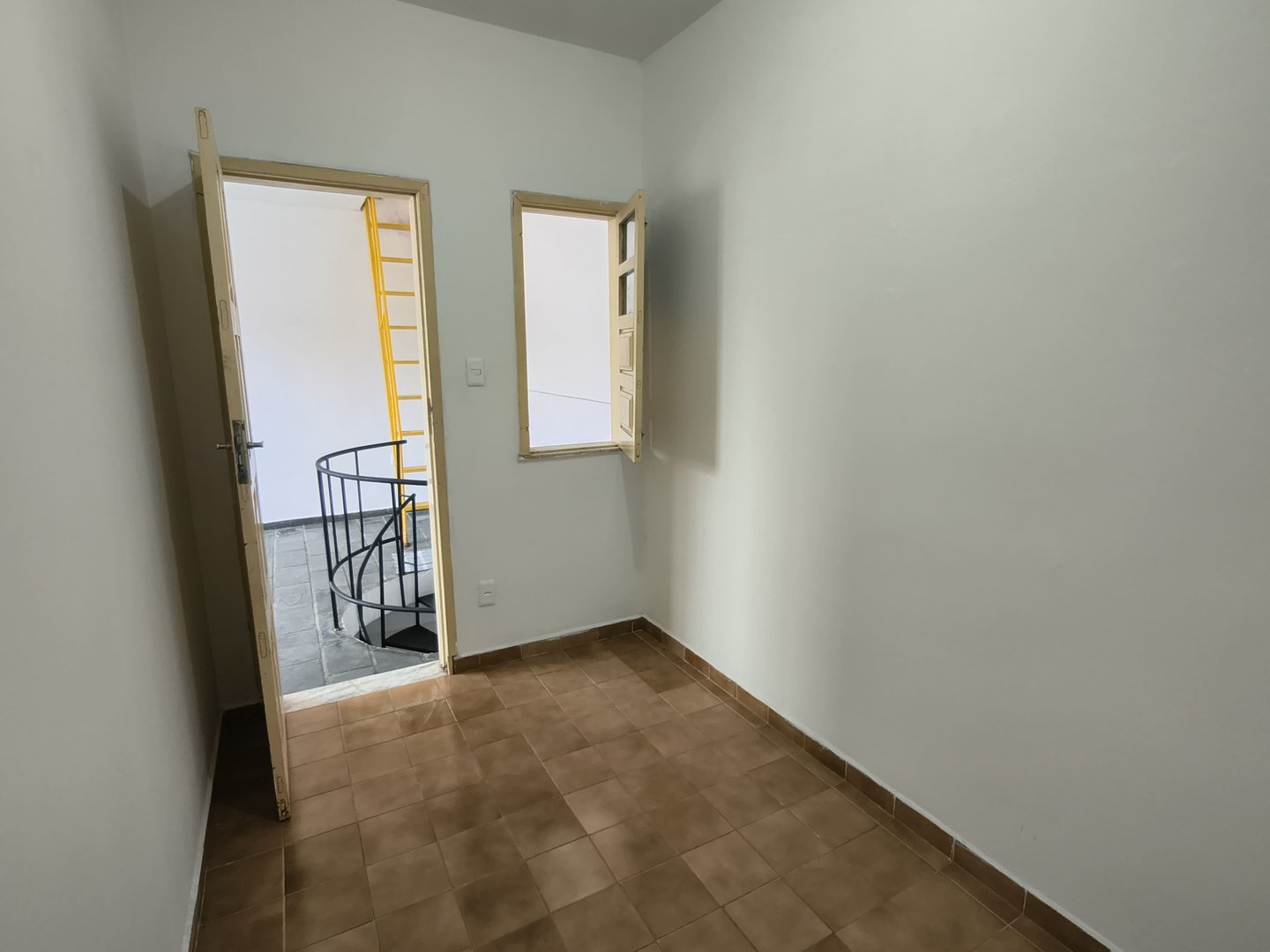 Casa com 4/4 no centro - Locação  - Foto 24