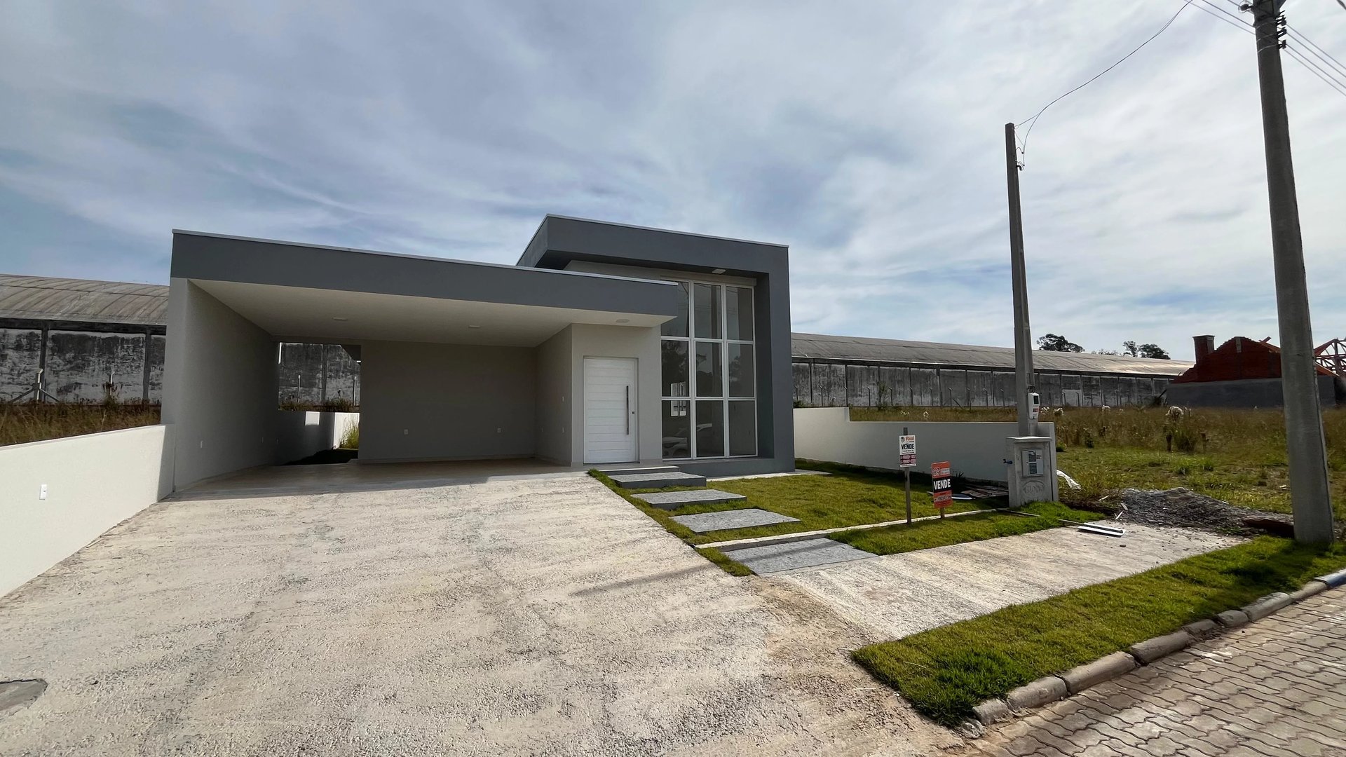 Casa com 3 dormitórios, 1 suíte e 2 vagas de garagem - Foto 10