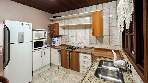 Casa no Renascença com 2 dormitórios e pátio com piscina - Foto 5