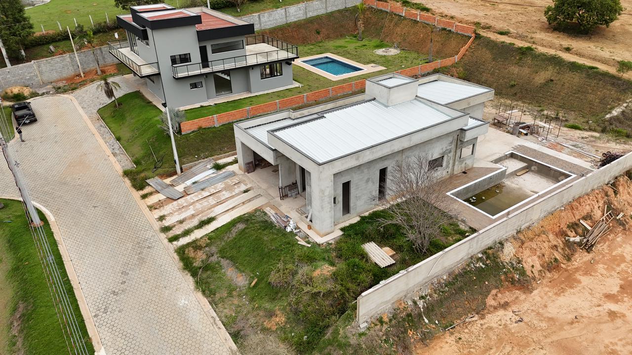 Chácara em Condomínio com 3 dorms, Dona Catarina, Mairinque - R$ 1.2 mi, Cod: CO-1136