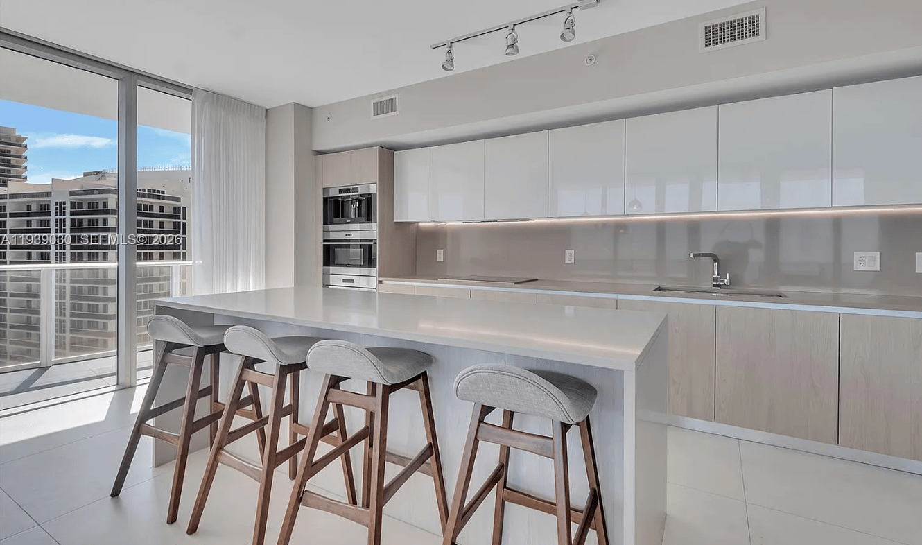 APARTAMENTO EM HOLLYWOOD - 121930744 — foto 7