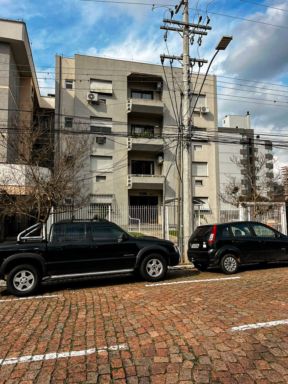 Apartamento no Centro com 1 dormitório e sacada - Foto 13