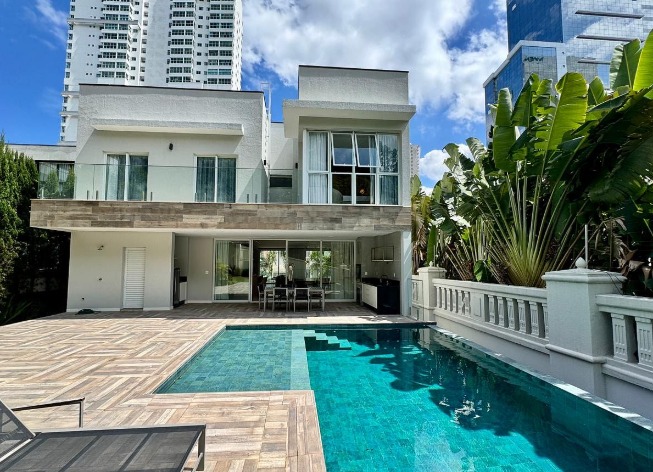 Condominio Porto Rivieira 