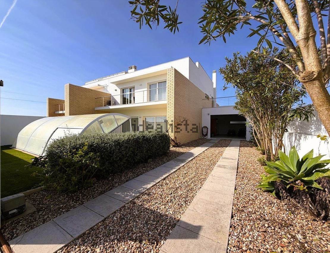CASA - 35039474