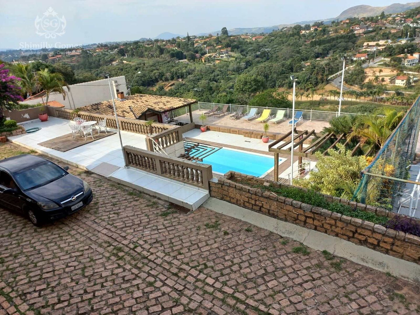Chácara em Condomínio com 8 dorms, Dona Catarina, Mairinque - R$ 1.7 mi, Cod: CO-852