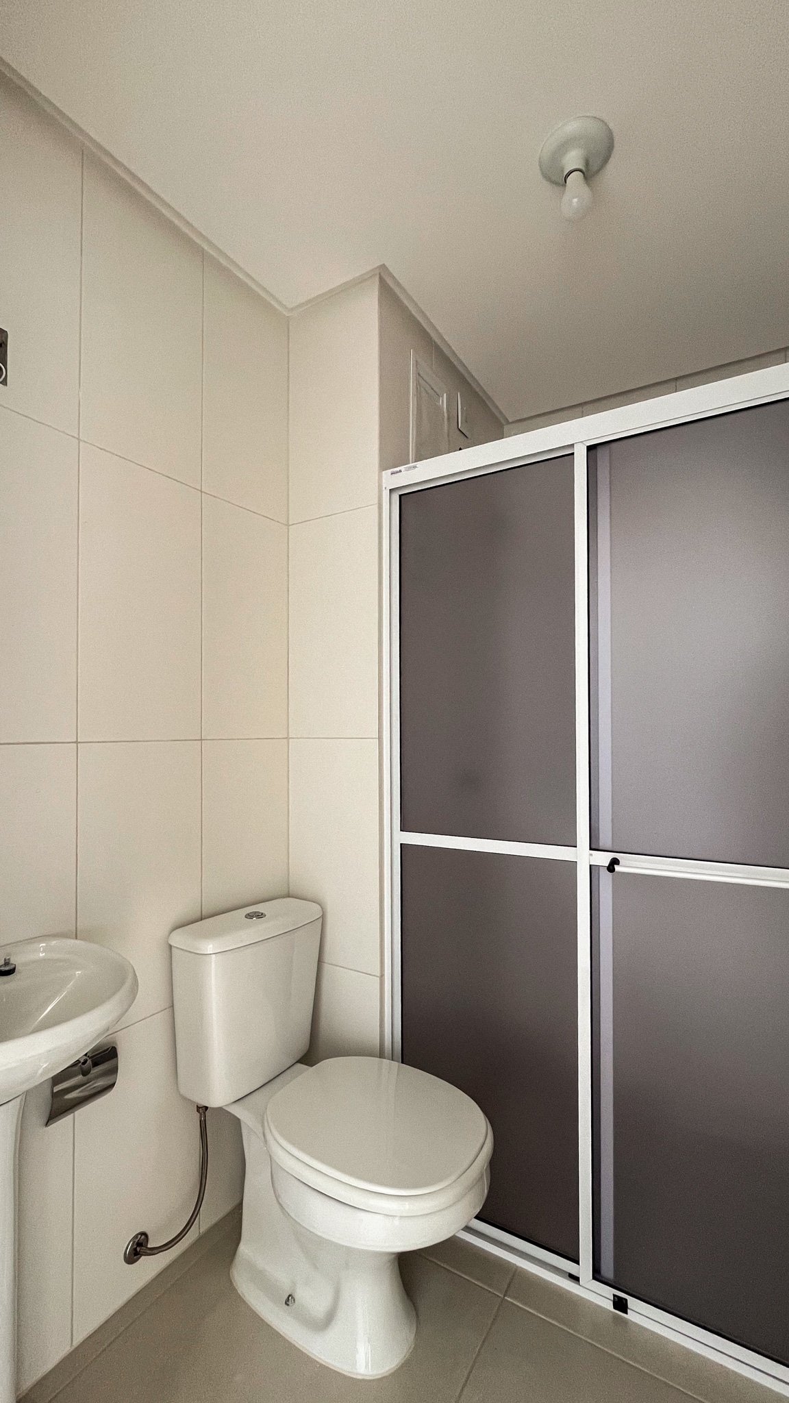 Apartamento no Universitário com 2 dormitórios e suíte - Foto 9