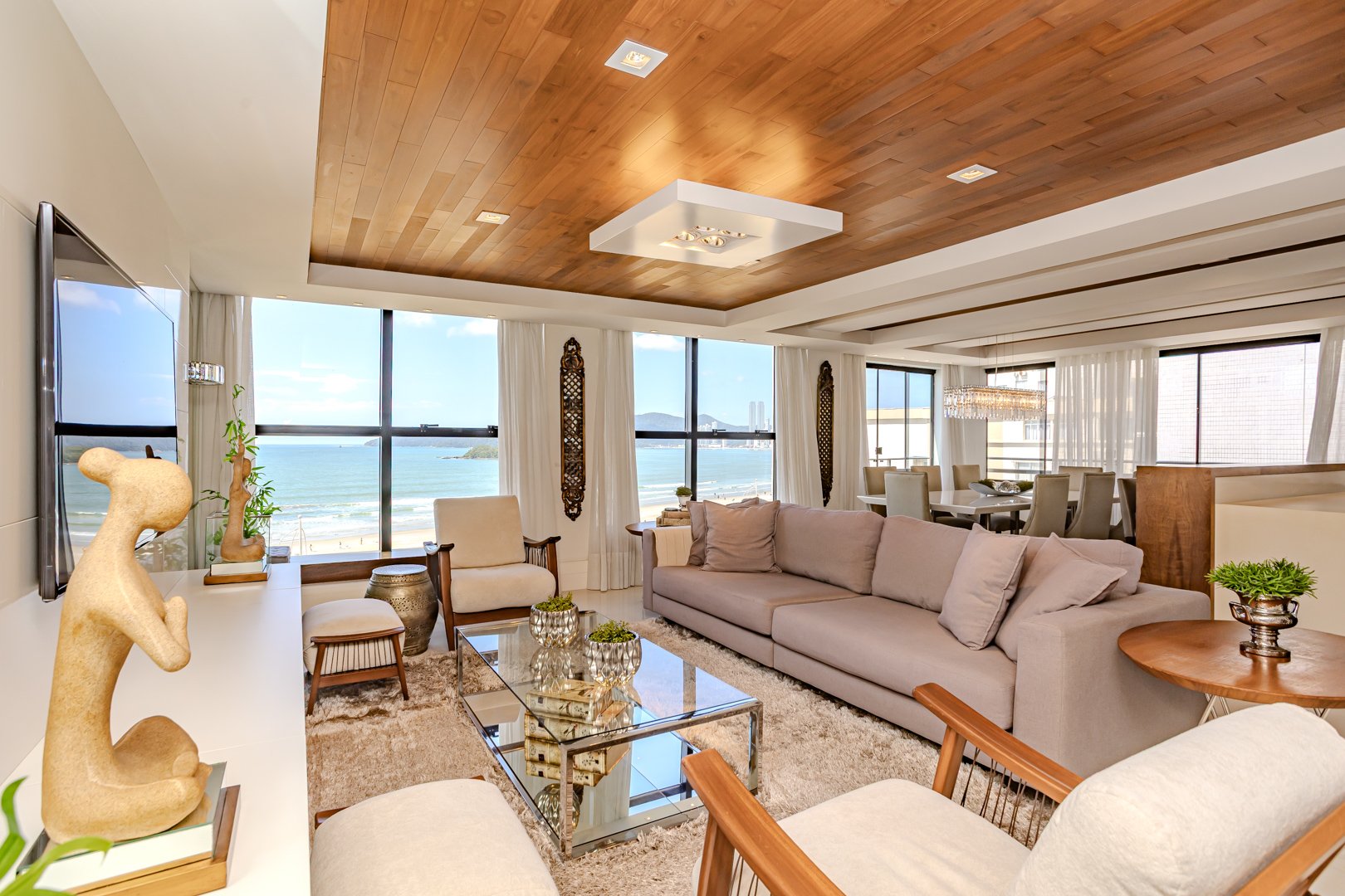 Apartamento Frente Mar no Edifício Grécia Em Balneário Camboriú 