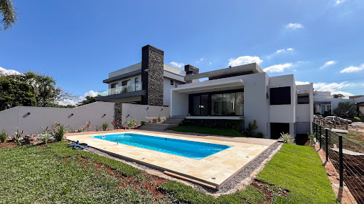 Casa de Condomínio no Country com 3 dormitórios e piscina - Foto 4