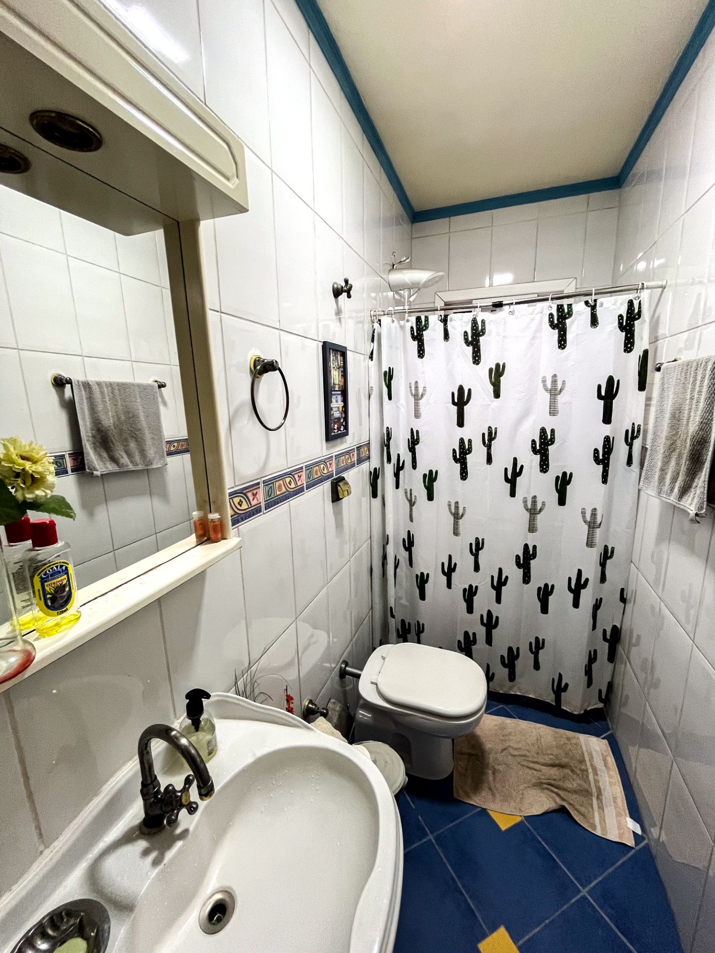 Casa no Centro com 5 dormitórios e Suíte - Foto 6
