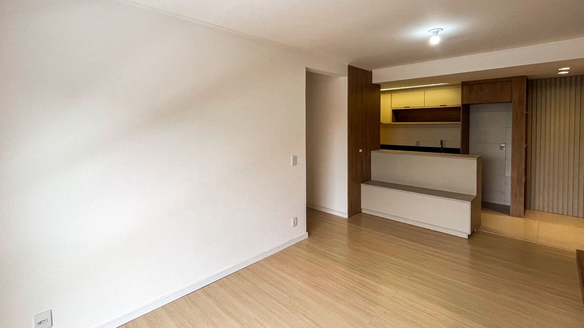 Apartamento no Lorenzo com 2 Dormitórios e Suíte - Foto 4