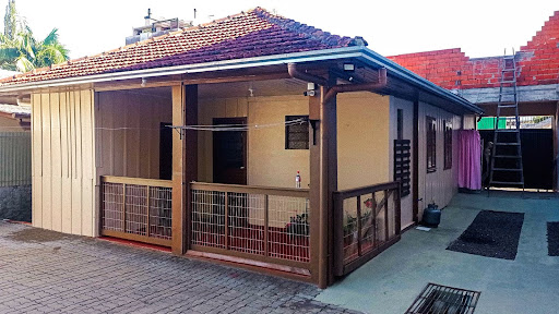 Casa Comercial no Senai com 2 dormitórios