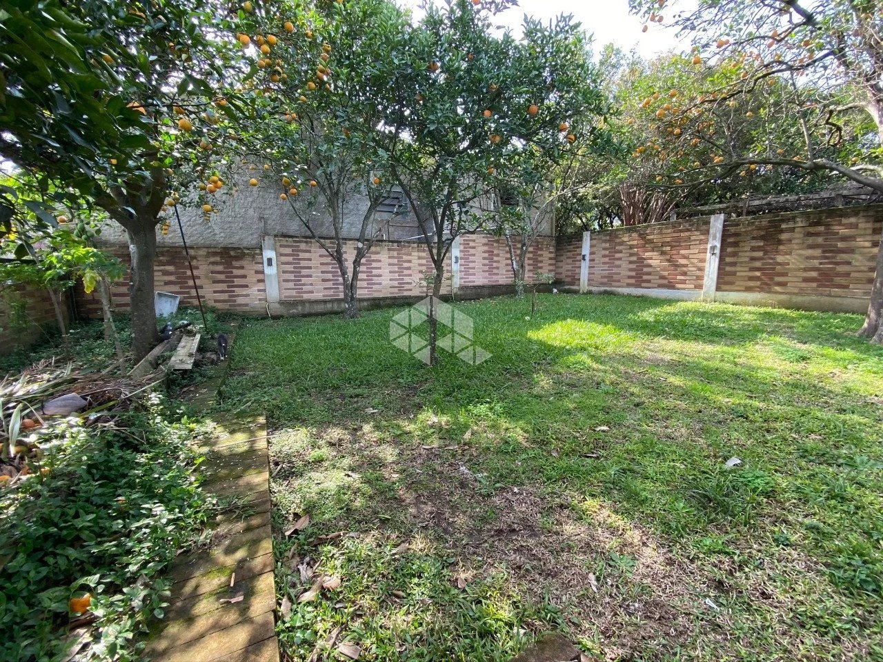 Casa com 3 quartos - Foto 4