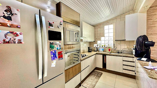 Casa no Renascença com 3 dormitórios, Suíte e Piscina. - Foto 4