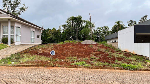 Terreno no Residencial Royal Country com 398 m² - Foto 9