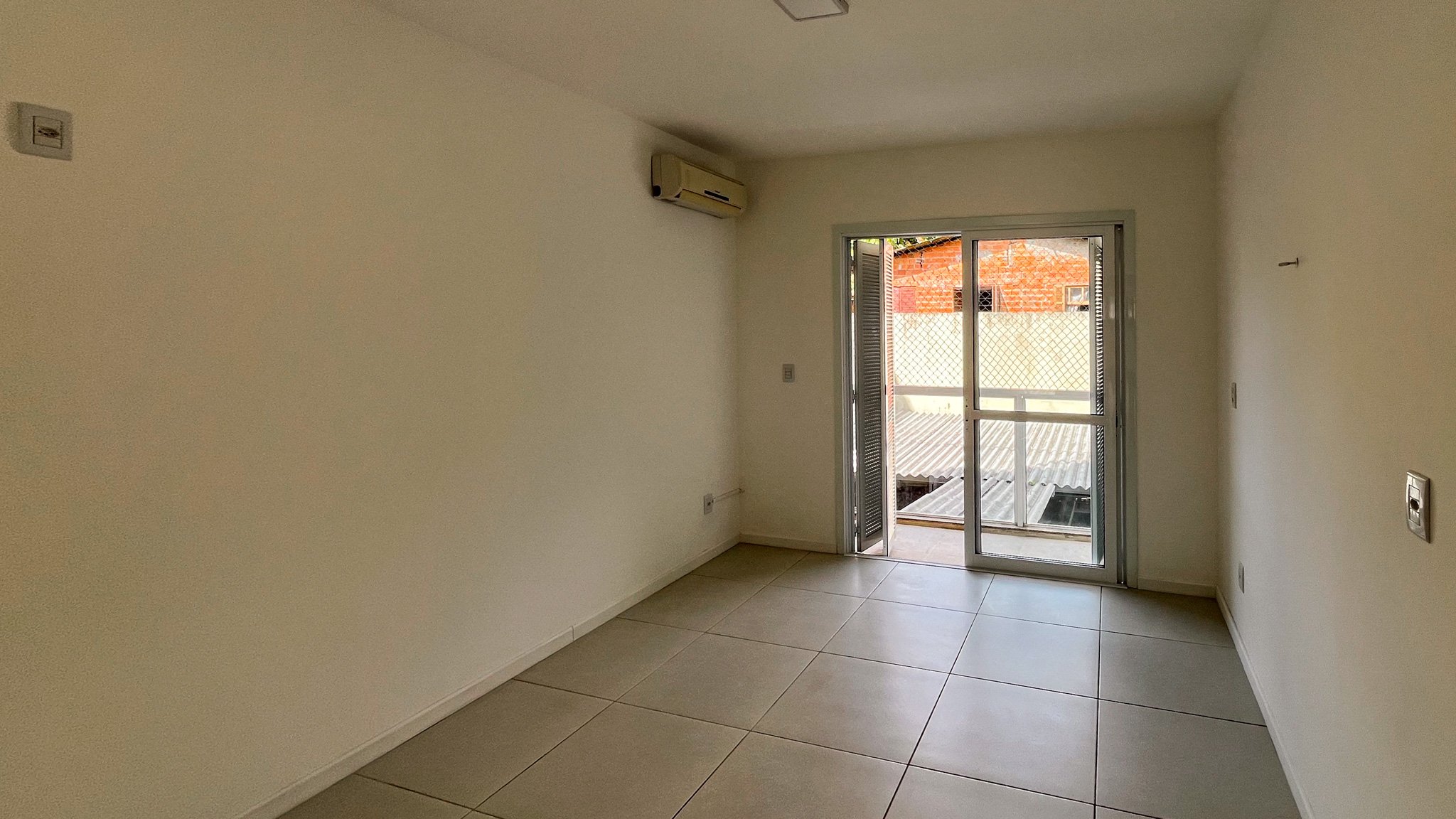 Apartamento no Santo Inácio com 3 Dormitórios e Suíte - Foto 9