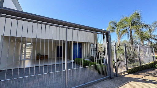 Casa no Jardim Europa com 3 dormitórios, Suíte e Piscina - Foto 25