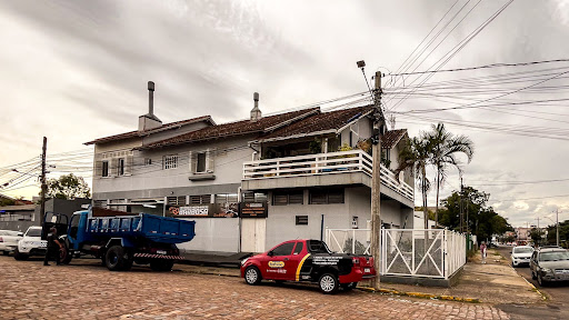 Casa no Centro com 5 dormitórios e Suíte - Foto 22