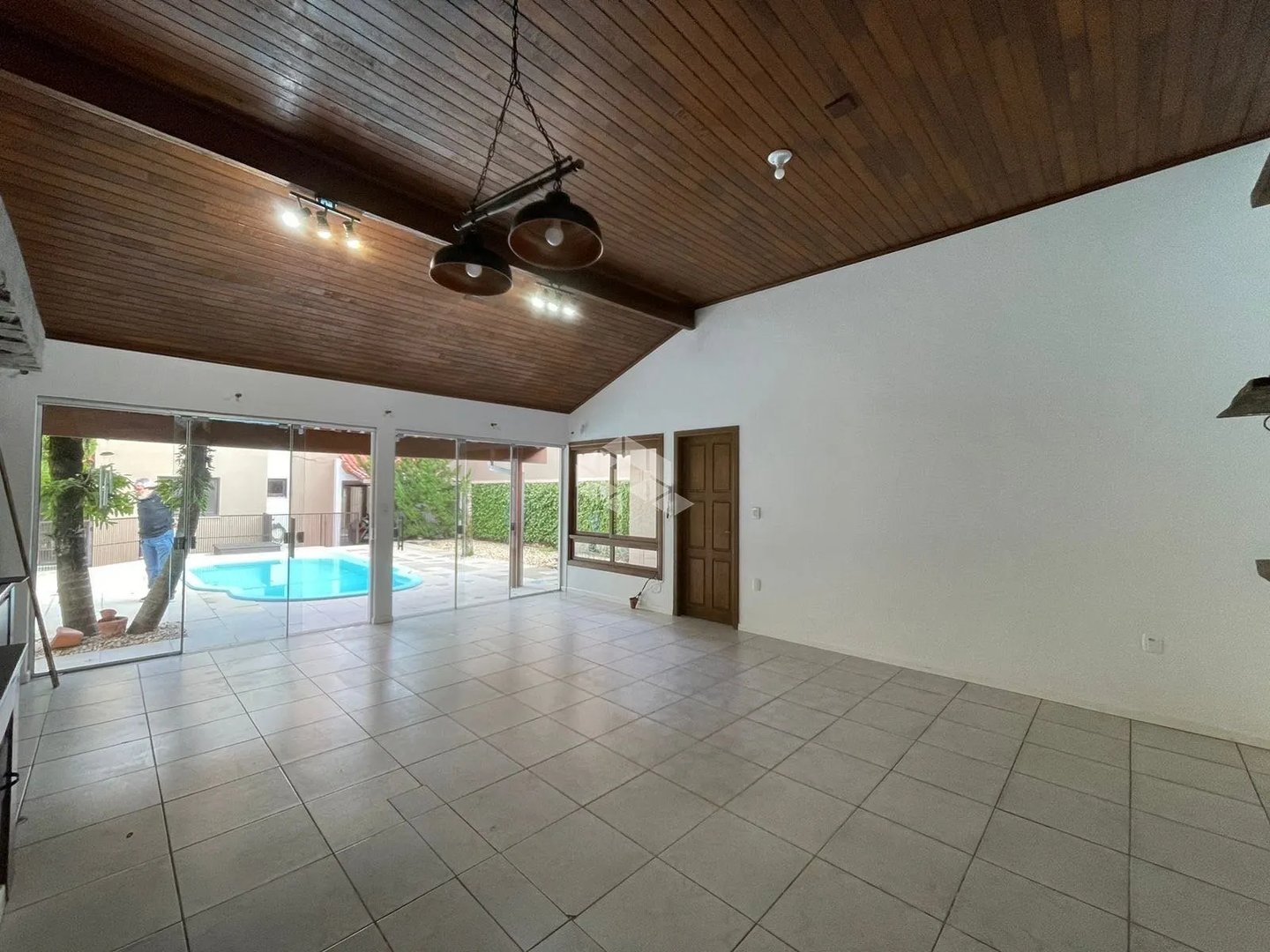 Casa com 4 quartos, 3 vagas e 291m² - Foto 21