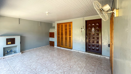 Casa no Santa Vitória com 2 dormitórios e pátio com piscina - Foto 4