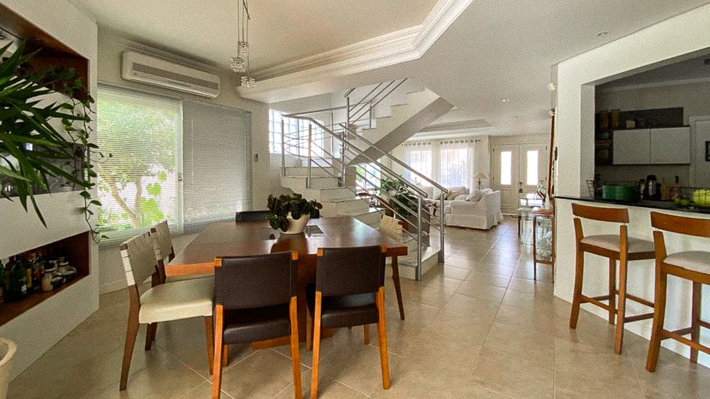 Casa no Santo Inácio com 3 dormitórios e pátio com piscina - Foto 5