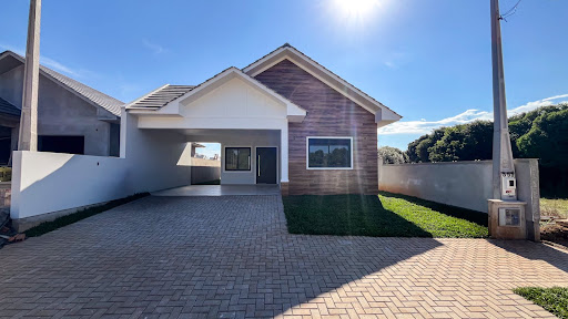 Casa no Country com 3 dormitórios e Suíte