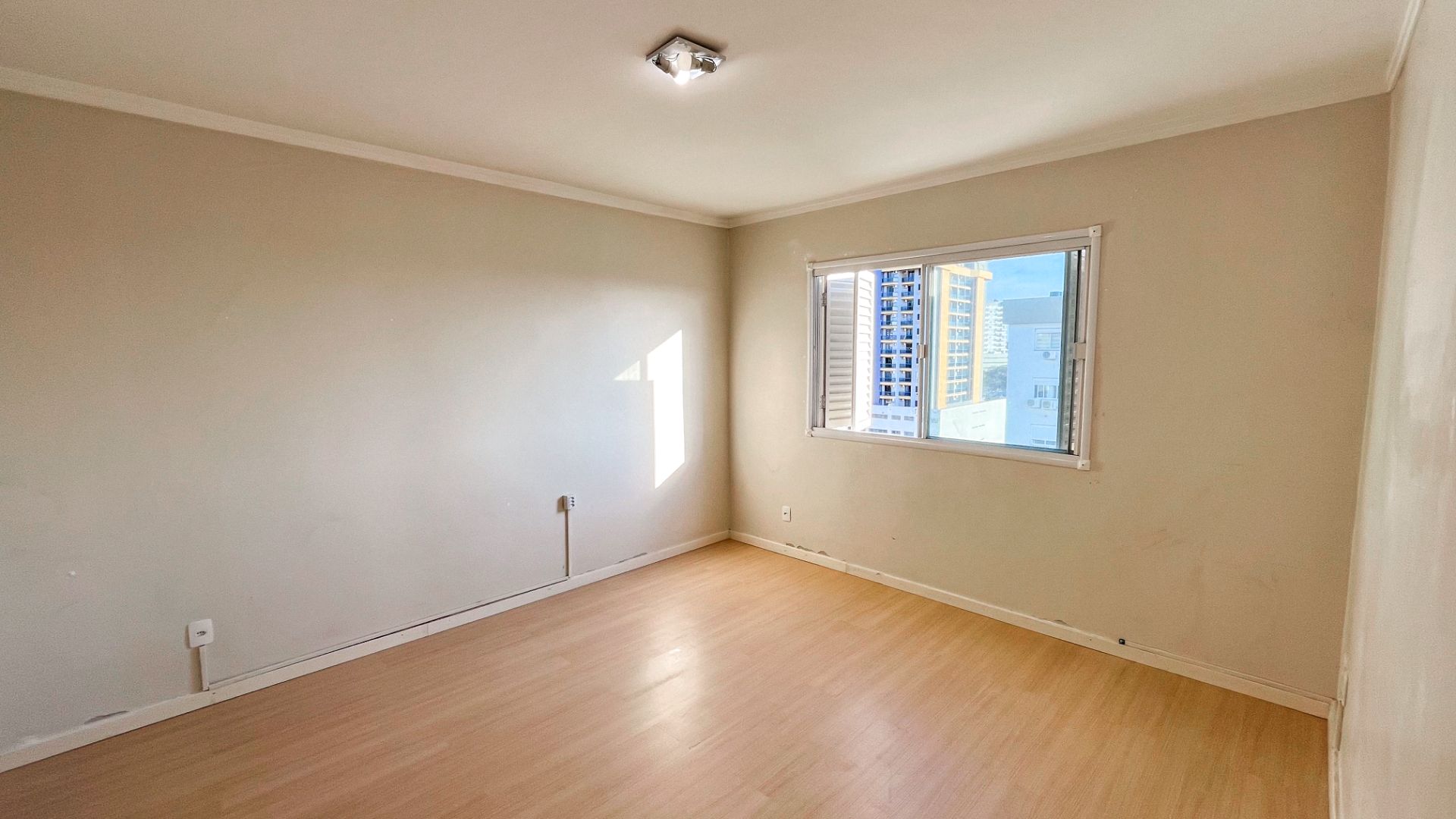 Apartamento no Residencial Athenas com 2 Dormitórios e Suíte - Foto 8