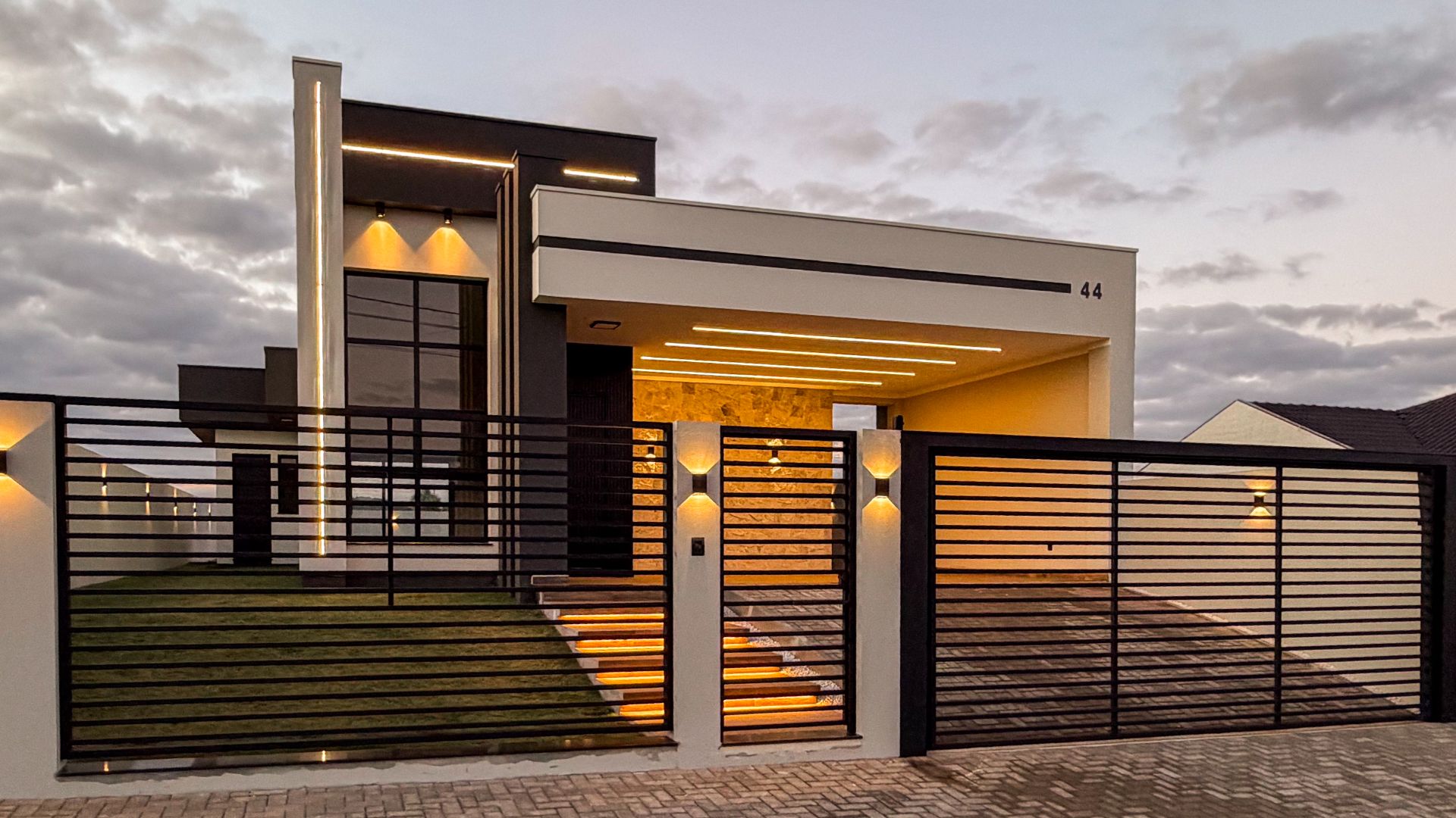 Casa em Conventos, Vera Cruz com 3 Dormitórios e Suíte