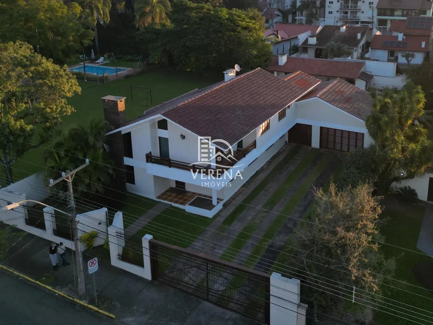 Casa com 490m2