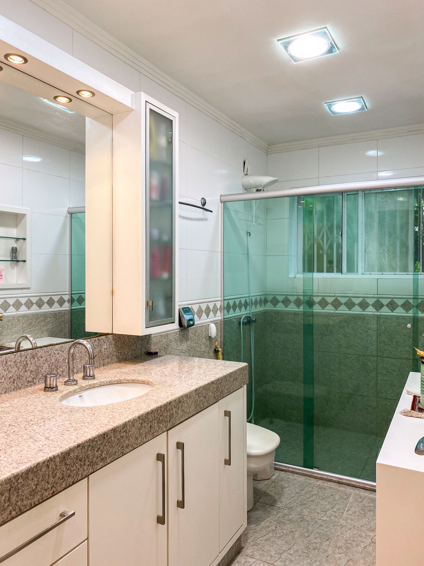 Casa na Independência com 3 dormitórios e piscina - Foto 17