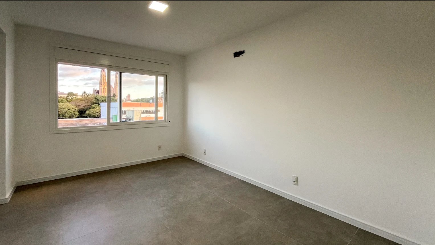 Apartamento no Centro com 2 dormitórios - Cód.1672 - Foto 5