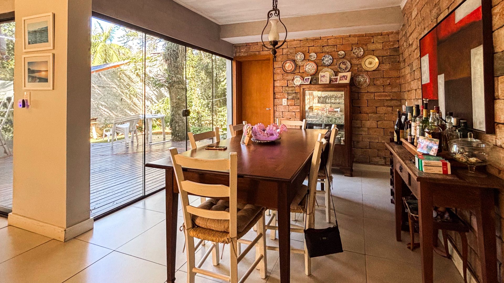 Excelente casa no Jardim Hortênsias - Foto 8