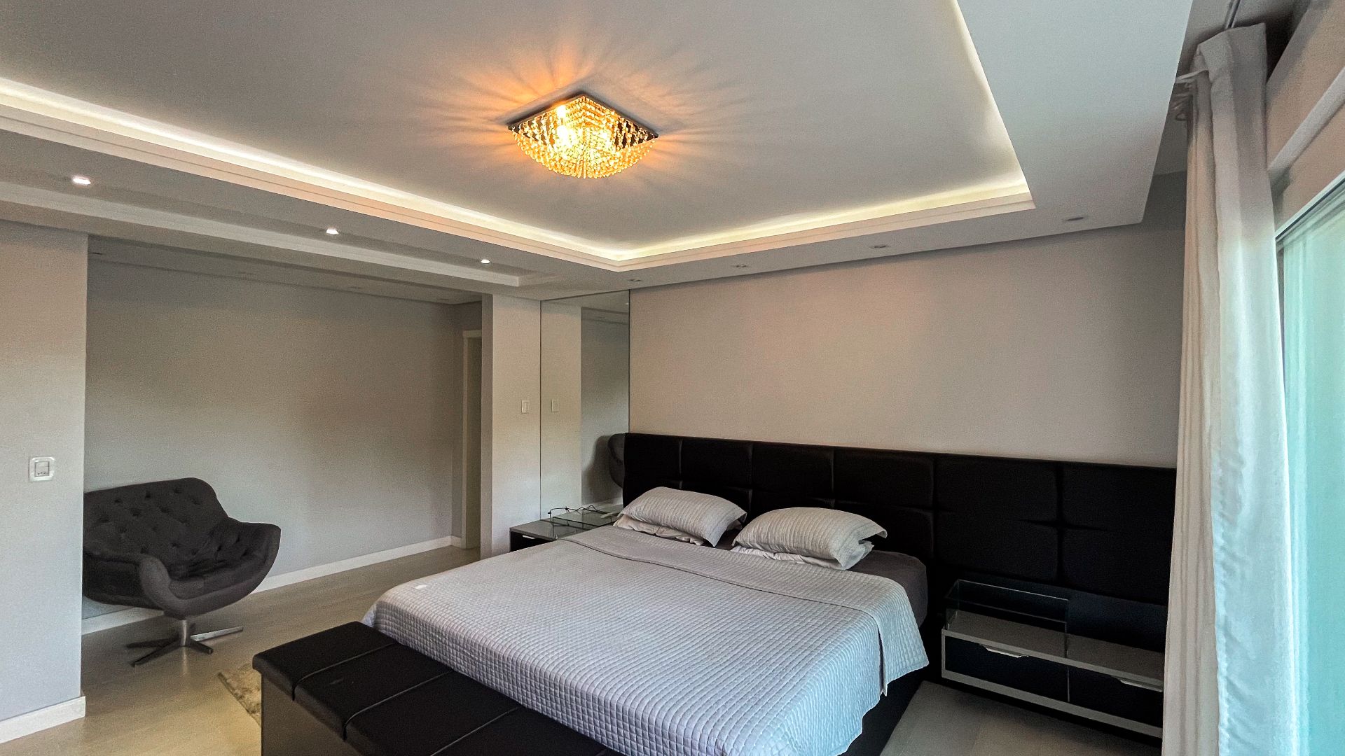 Casa no Goiás com amplo pátio com piscina e 4 dormitórios - Foto 10