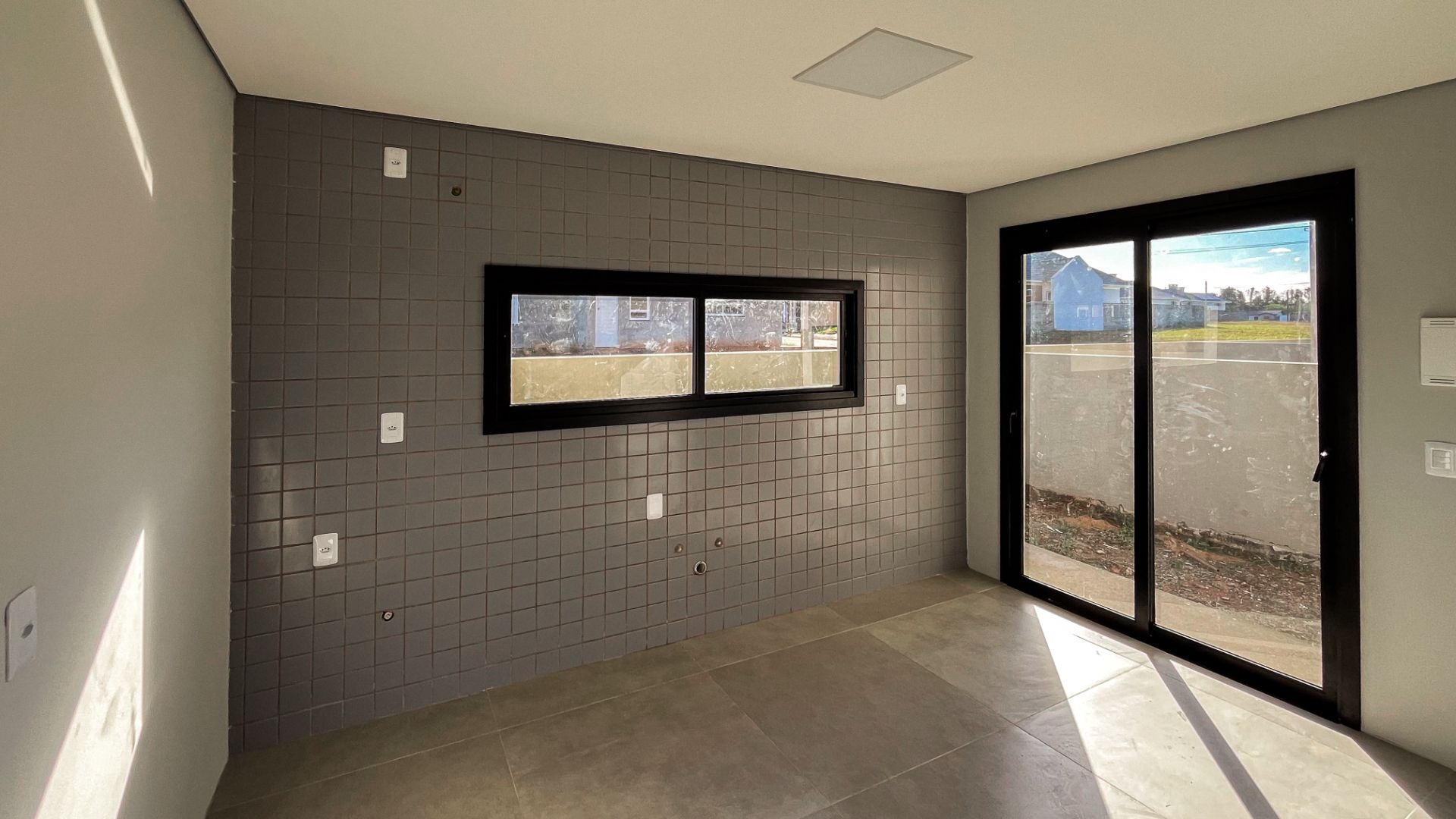 Duplex na Linha Snta Cruz com 2 Dormitórios - Foto 6