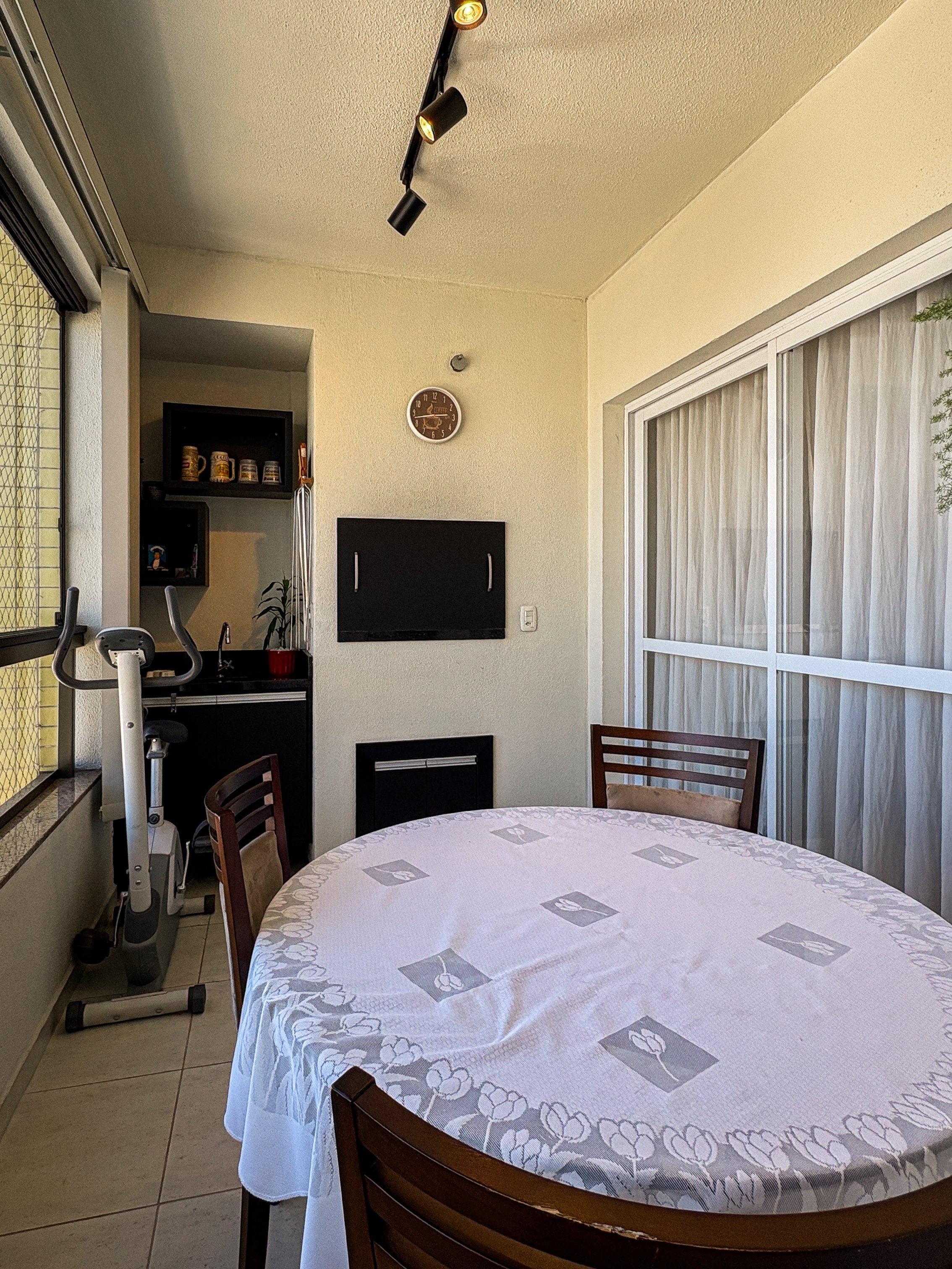 Apartamento no Centro com 3 dormitórios e sacada - Foto 19