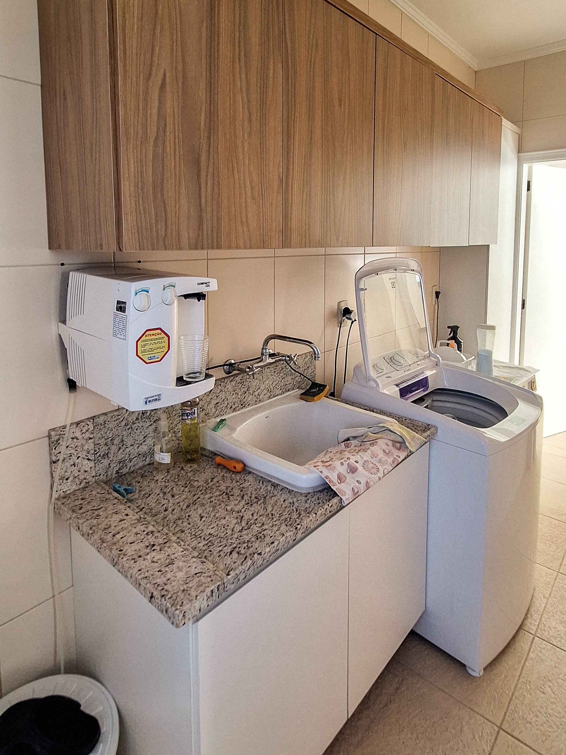 Casa no Santo Inácio com 3 dormitórios e pátio com piscina - Foto 12