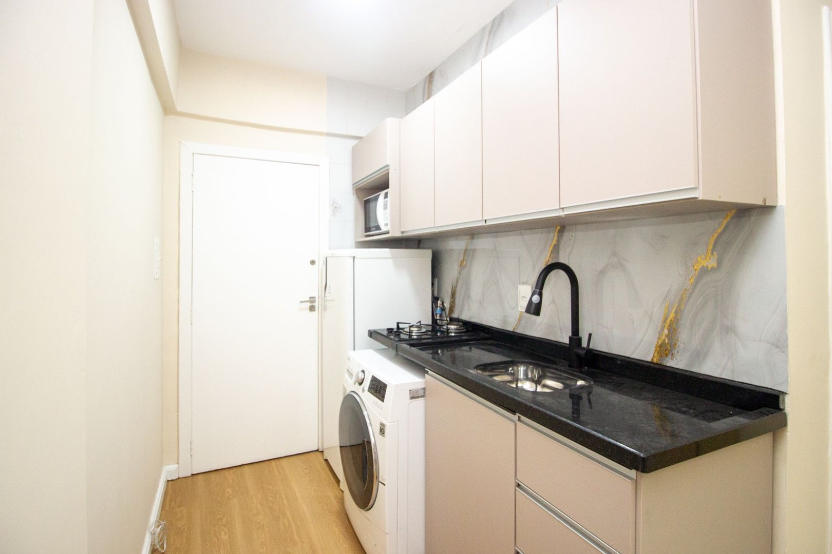 Apartamento no Edifício Long Beach II à venda em Pioneiros, Balneário Camboriú — foto 5