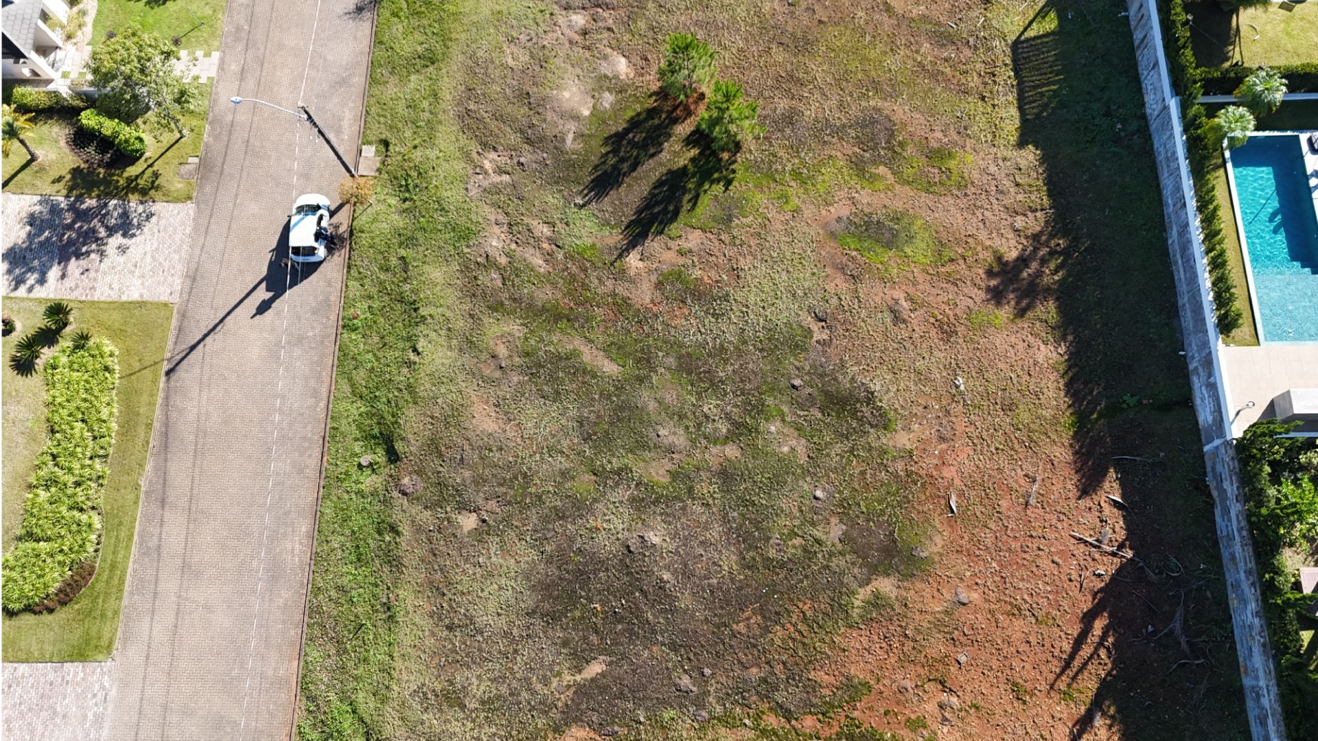 Terreno no Condomínio Serra Azul com 525 m² - Foto 6