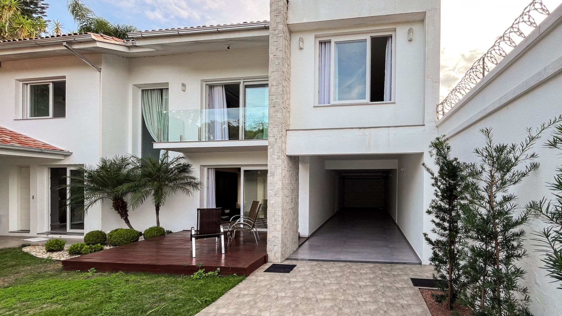 Casa no Goiás com amplo pátio com piscina e 4 dormitórios - Foto 25