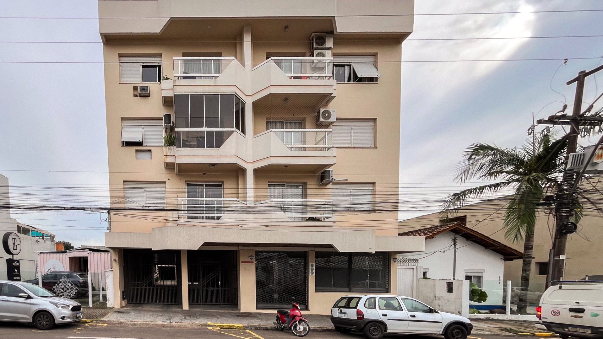 Apartamento de 1 Dormitório com vaga de garagem no centro - Foto 4